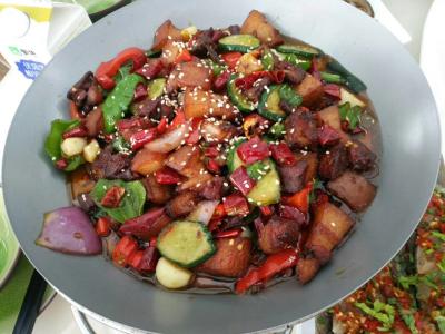 干锅索索肉